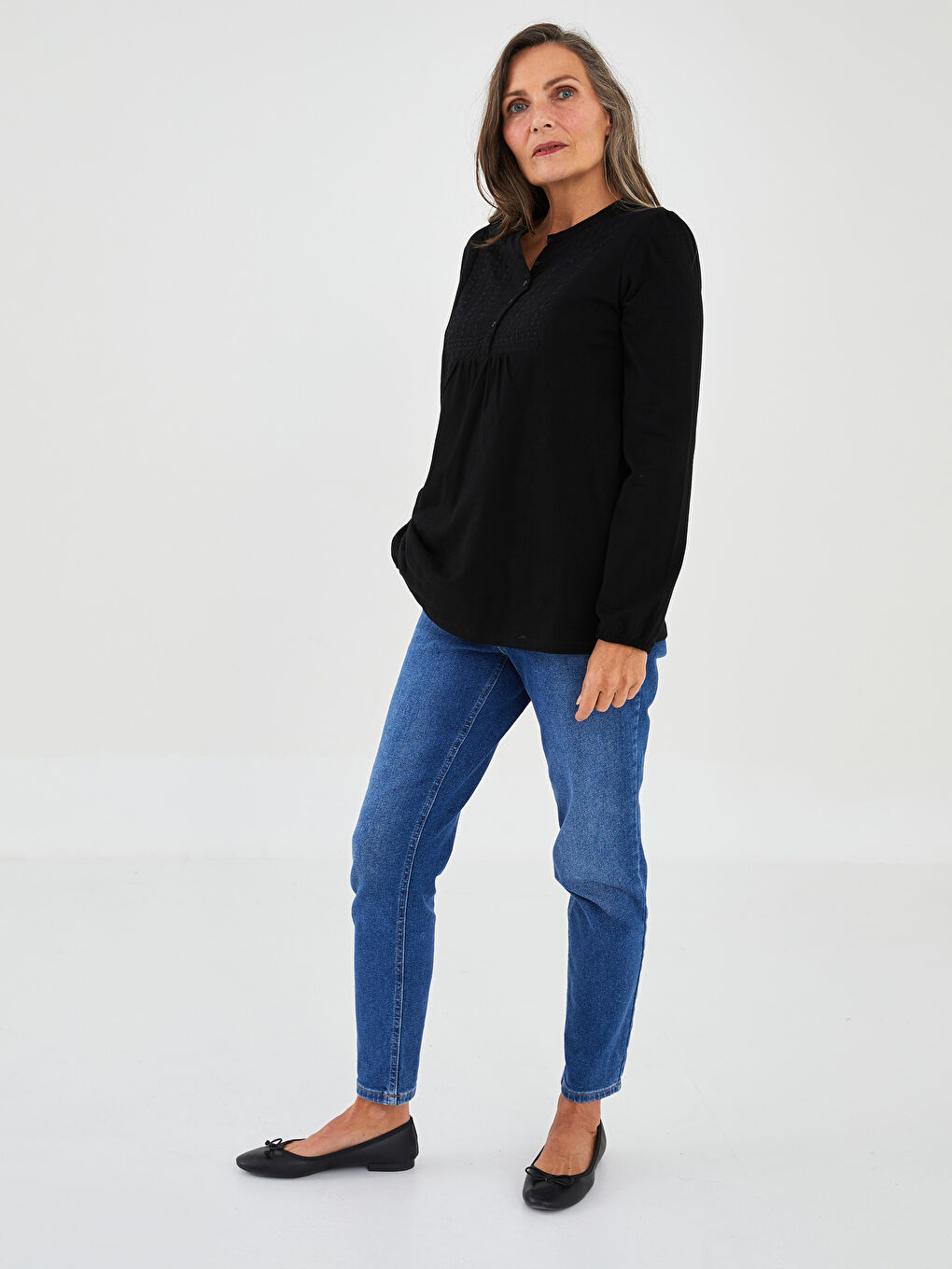 Crew Neck Embroidered Long Sleeve Cotton Women's Blouse-3