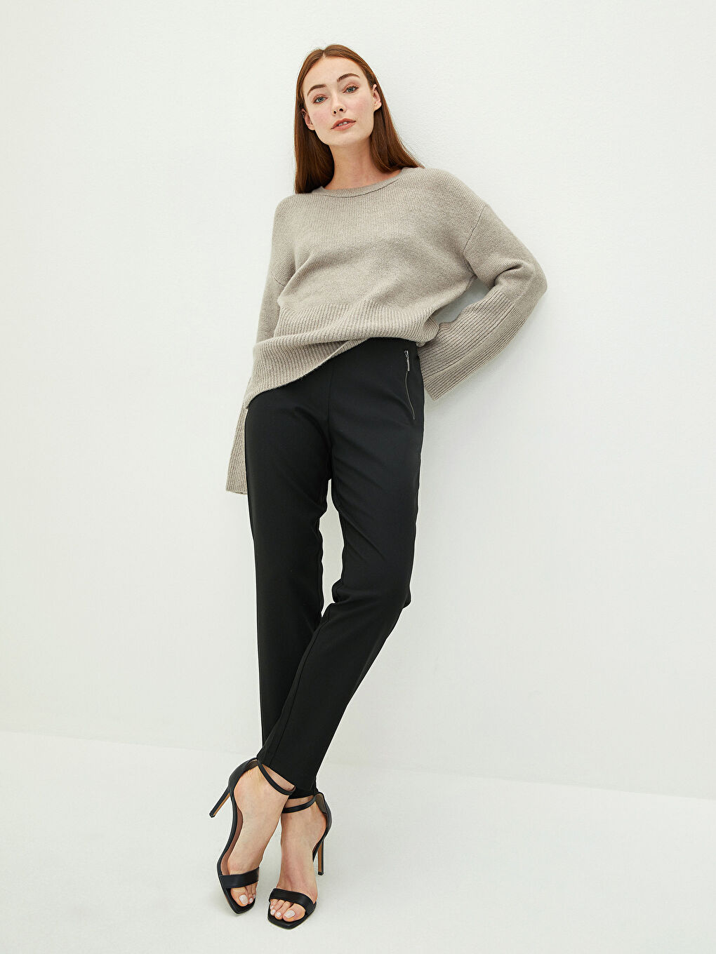 Siyah Beli Lastikli Düz Cep Detaylı Kadın Pantolon-2