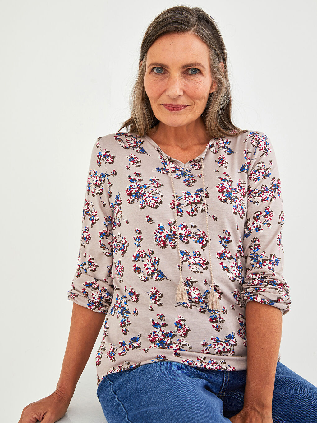 Kahverengi Bağlamalı Yaka Desenli Uzun Kollu Kadın Bluz