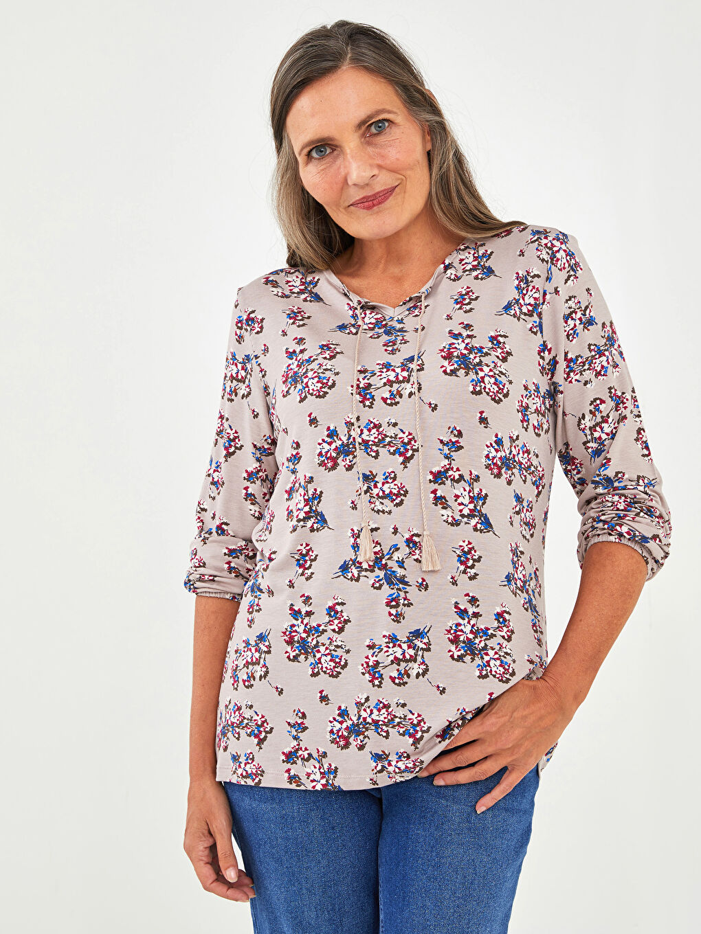 Kahverengi Bağlamalı Yaka Desenli Uzun Kollu Kadın Bluz-1