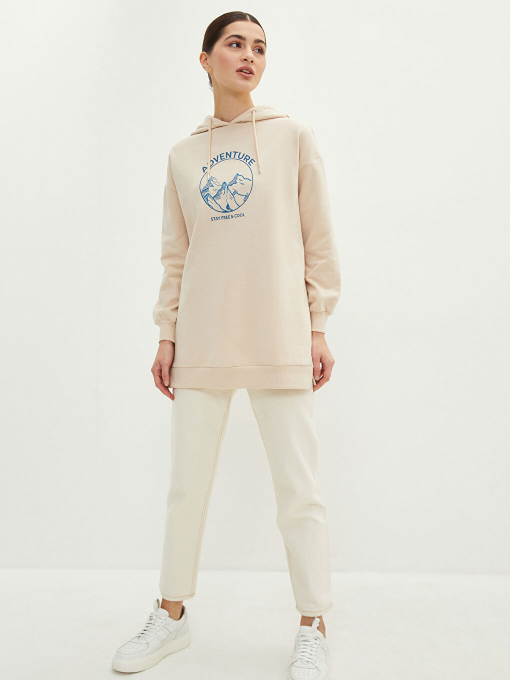 Bej Kapüşonlu Baskılı Uzun Kollu Kadın Sweatshirt Tunik-1