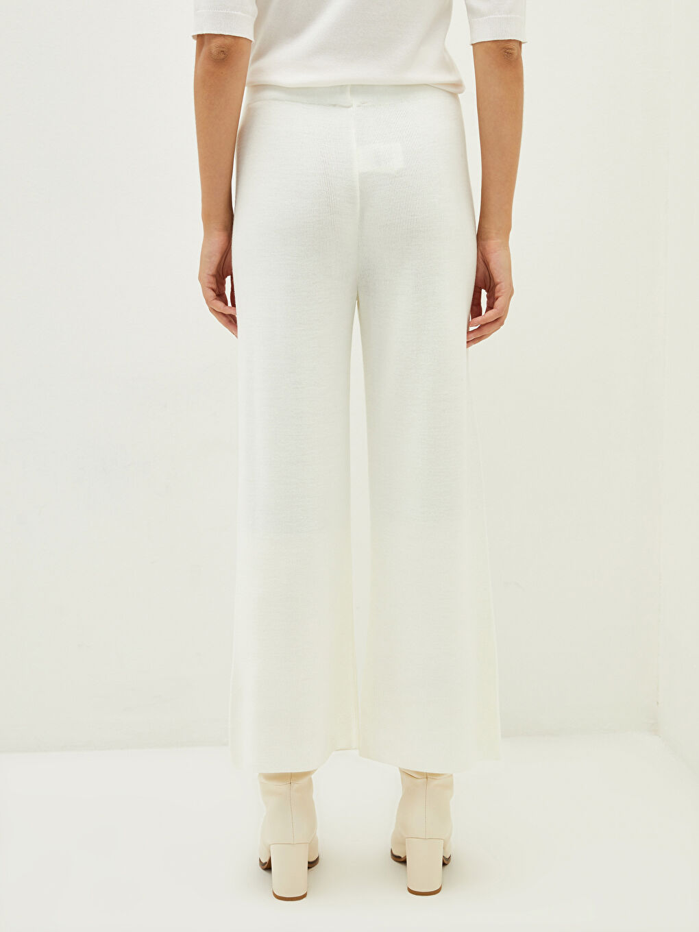 بنطلون تريكو واسع الساق سادة بخصر مرن للسيدات-3