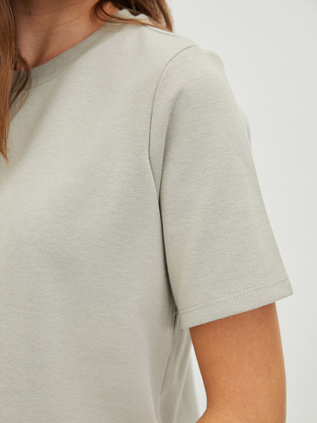 Gri Bisiklet Yaka Düz Kısa Kollu Hamile Tişört-5