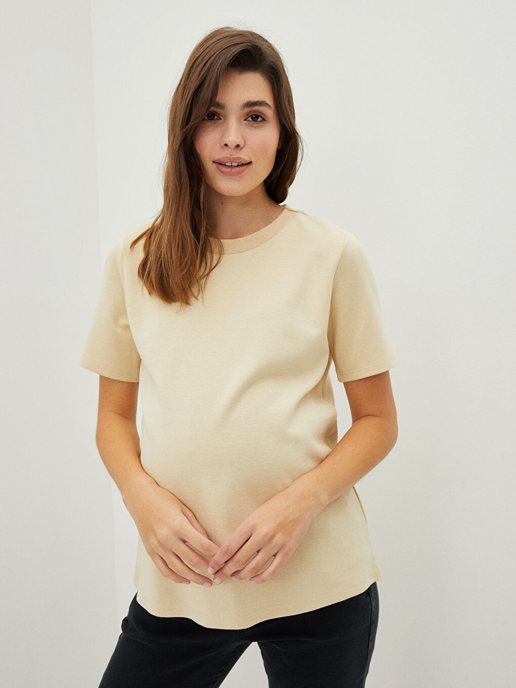 Bej Bisiklet Yaka Düz Kısa Kollu Hamile Tişört-1