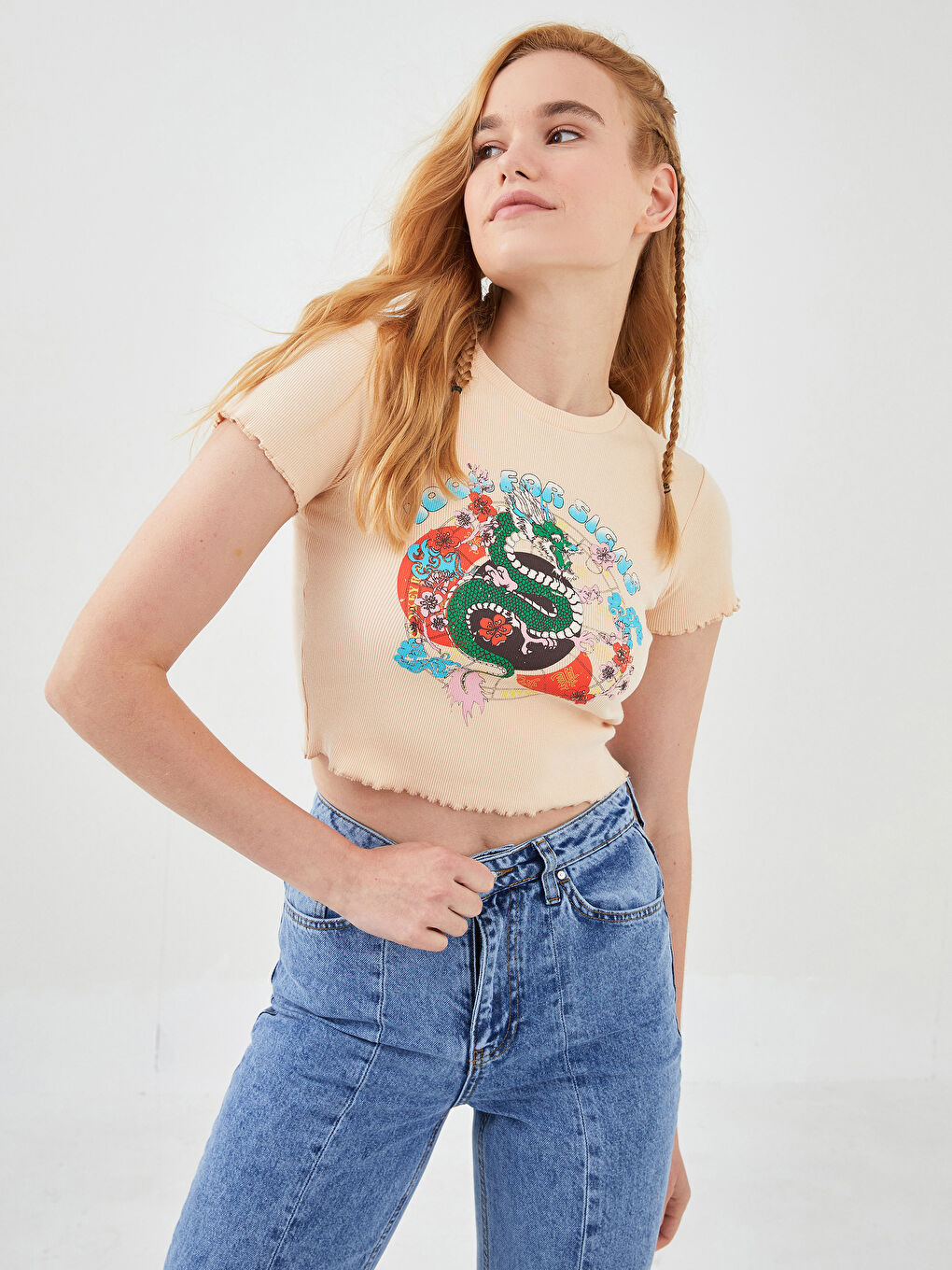 Bej Bisiklet Yaka Baskılı Kısa Kollu Kadın Crop-1