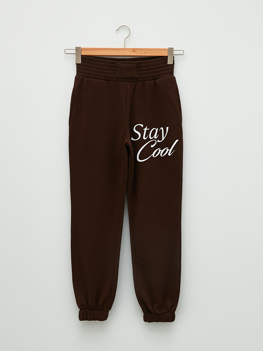 Kahverengi Beli Lastikli Slogan Baskılı Cep Detaylı Kadın Kalın Jogger Eşofman Altı-4