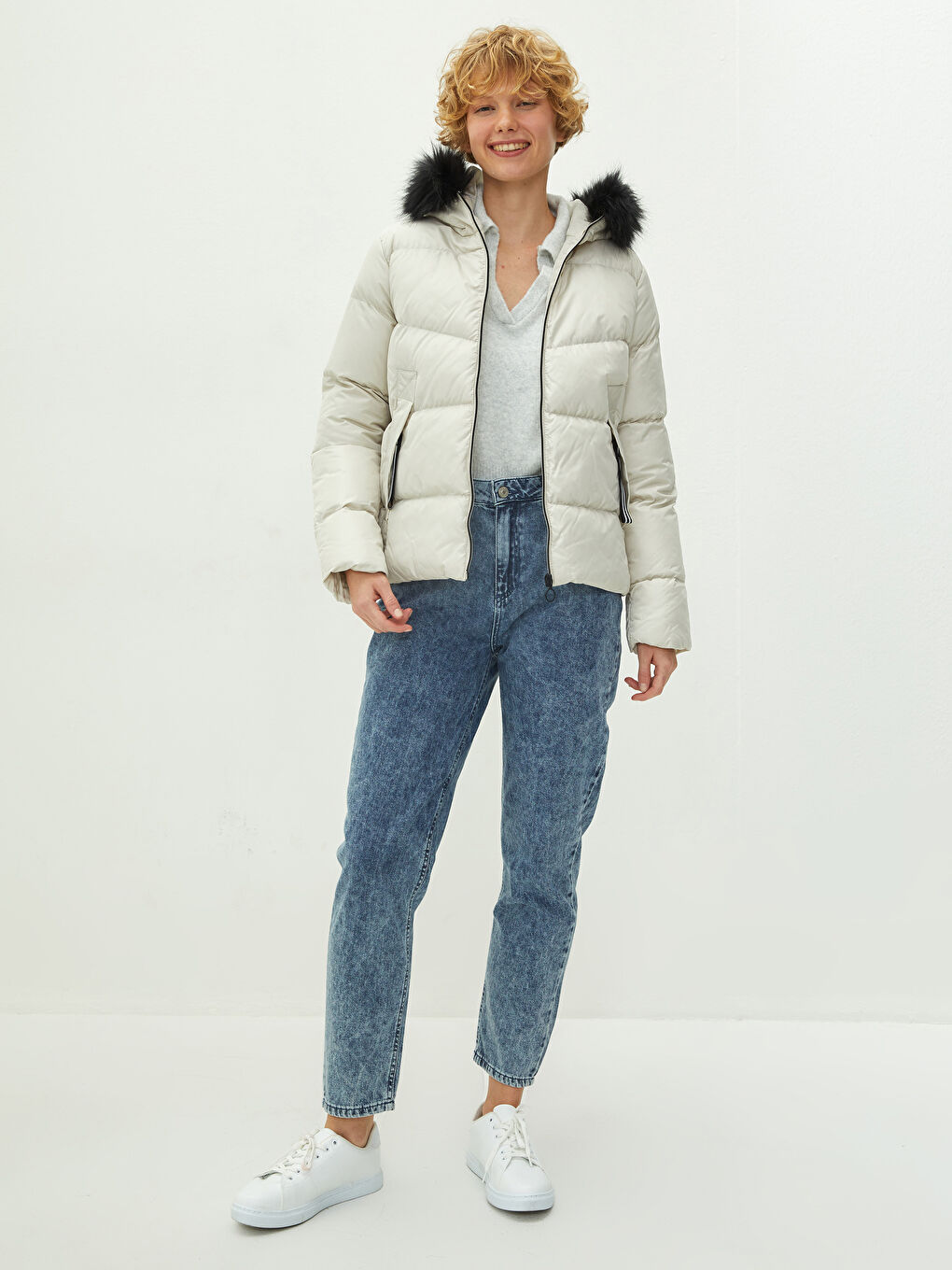 Hooded Collar Fur Detailed Long Sleeve Women's Down Coat-4