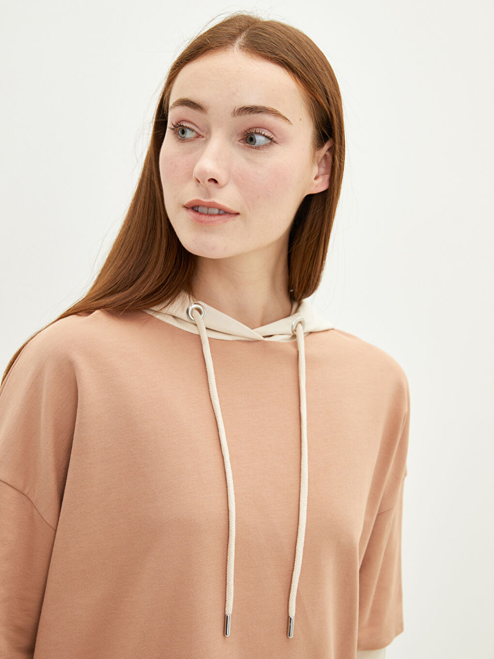 Bej Kapüşonlu Renk Bloklu Uzun Kollu Kadın Sweatshirt Tunik-2