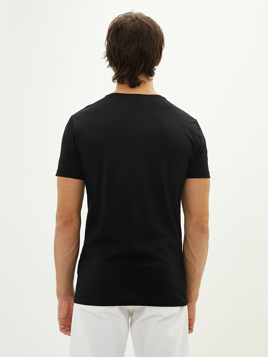 تيشيرت للرجال أساسي بأكمام قصيرة ورقبة دائرية من القطن الممشط-4