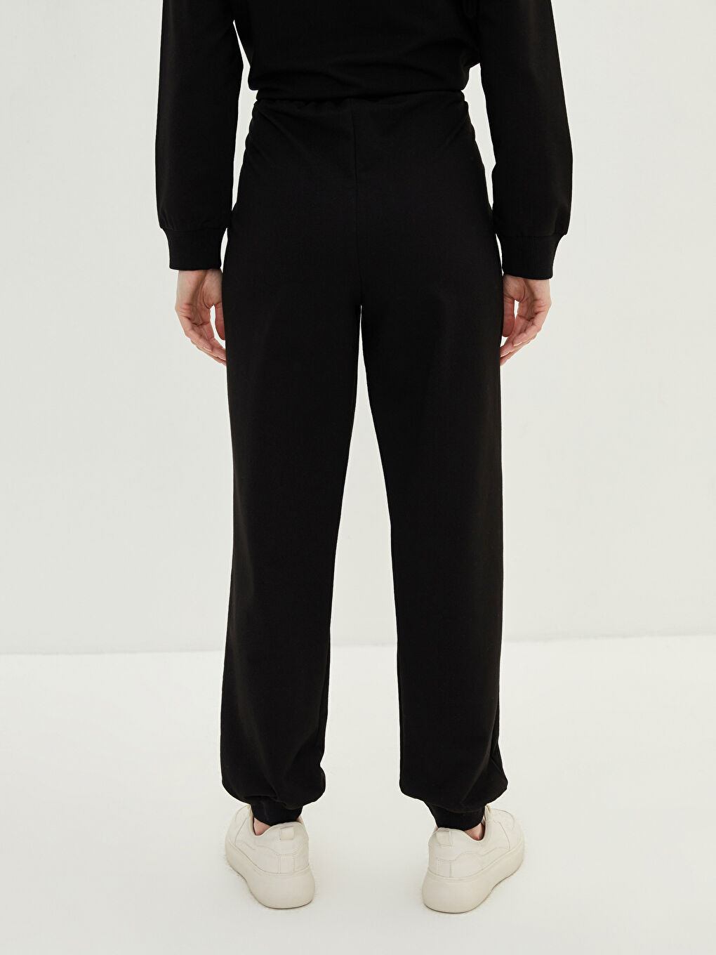 LCW Modest Women's Elasticated Waist Plain Jogger Sweatpants -W1IP23Z8-RQN