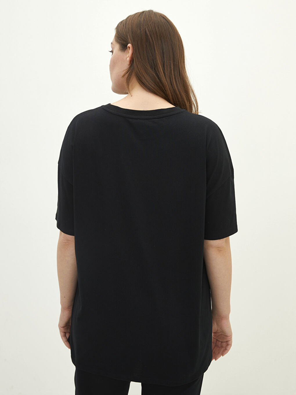 Siyah Büyük Beden Bisiklet Yaka Düz Kısa Kollu Pamuklu Kadın Tişört-8