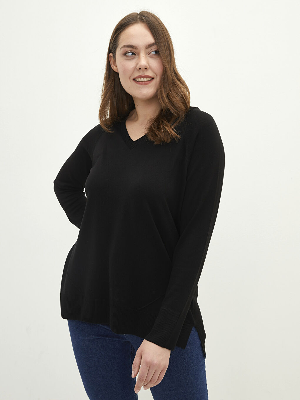Siyah Büyük Beden V Yaka Düz Uzun Kollu Kadın Triko Kazak-1