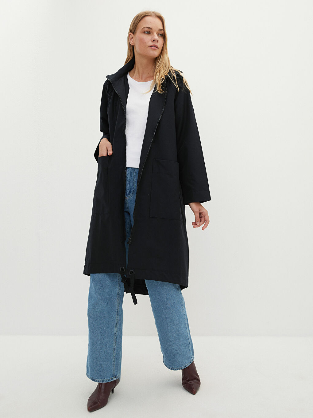 LCWAIKIKI Classic Hooded Flat Long Sleeve Pocket Detailing Women's Coat -W1IQ07Z8-CVL