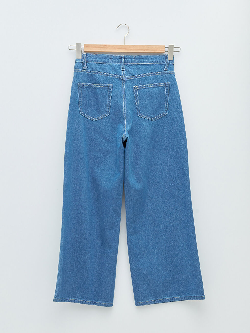 İndigo Kadın Standart Fit Cep Detaylı Düz Jean Pantolon-6