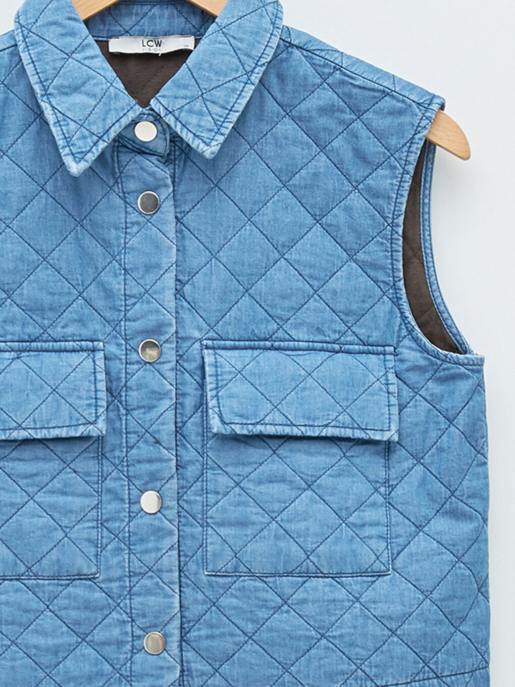 Vestă din Denim Matlasată din Bumbac pentru Femei cu Guler de Cămașă-7