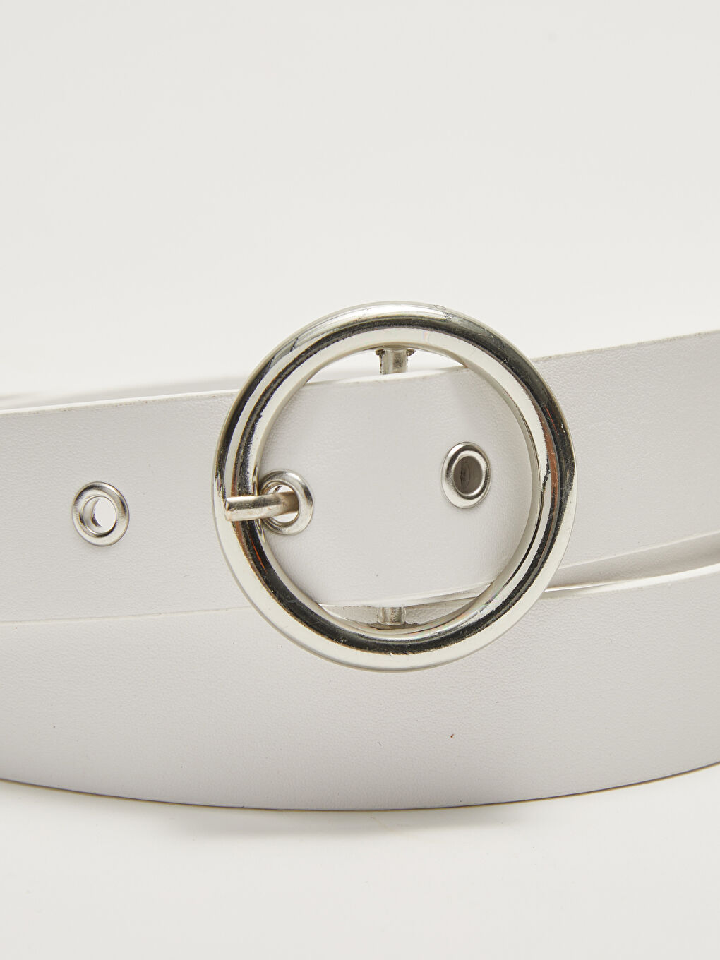 Beyaz Deri Görünümlü Kadın Kemer-1