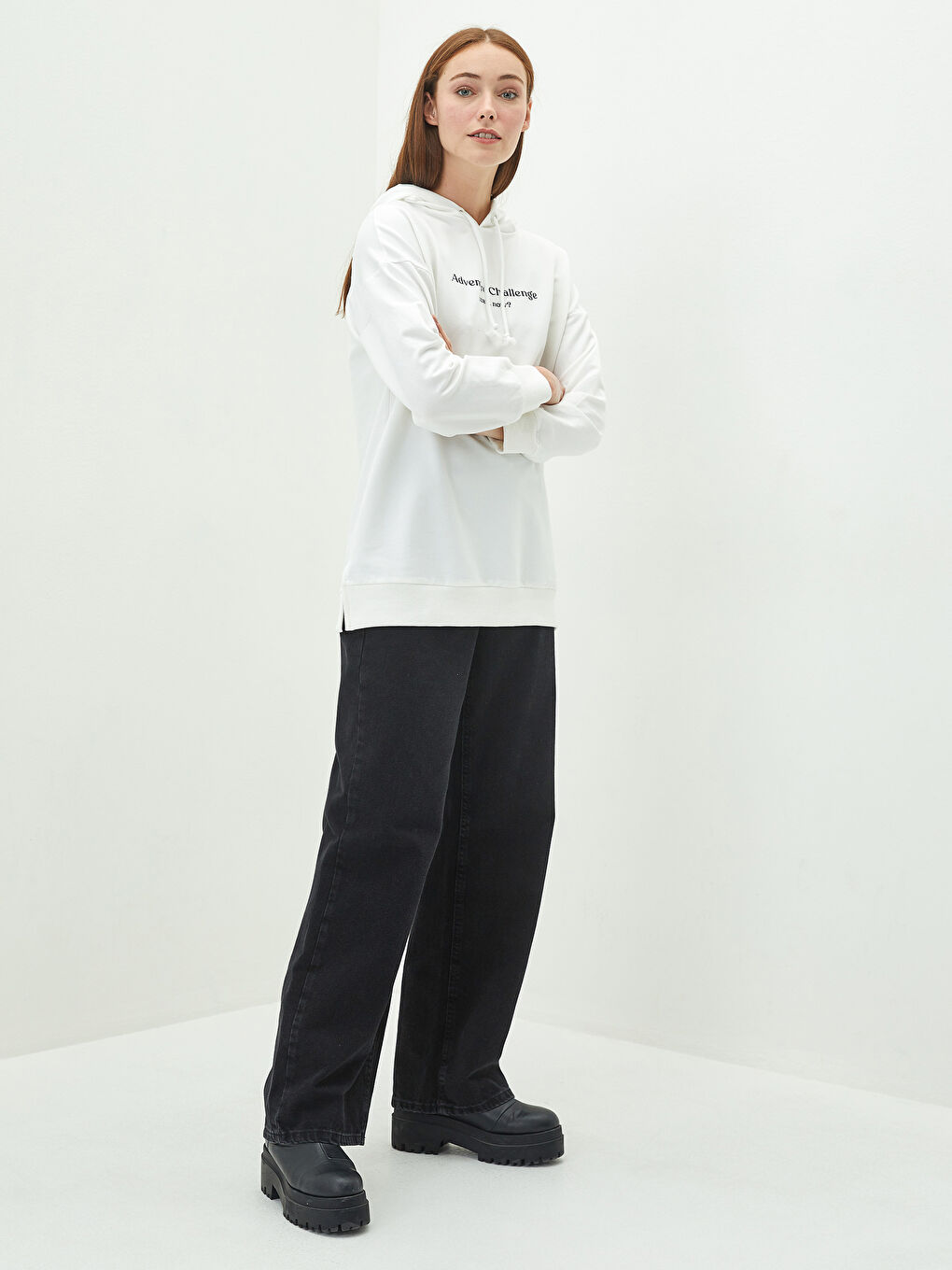 LCW Modest Bedruckte Langarm-Sweatshirt-Tunika mit Kapuze für Damen -W1IR01Z8-R9J