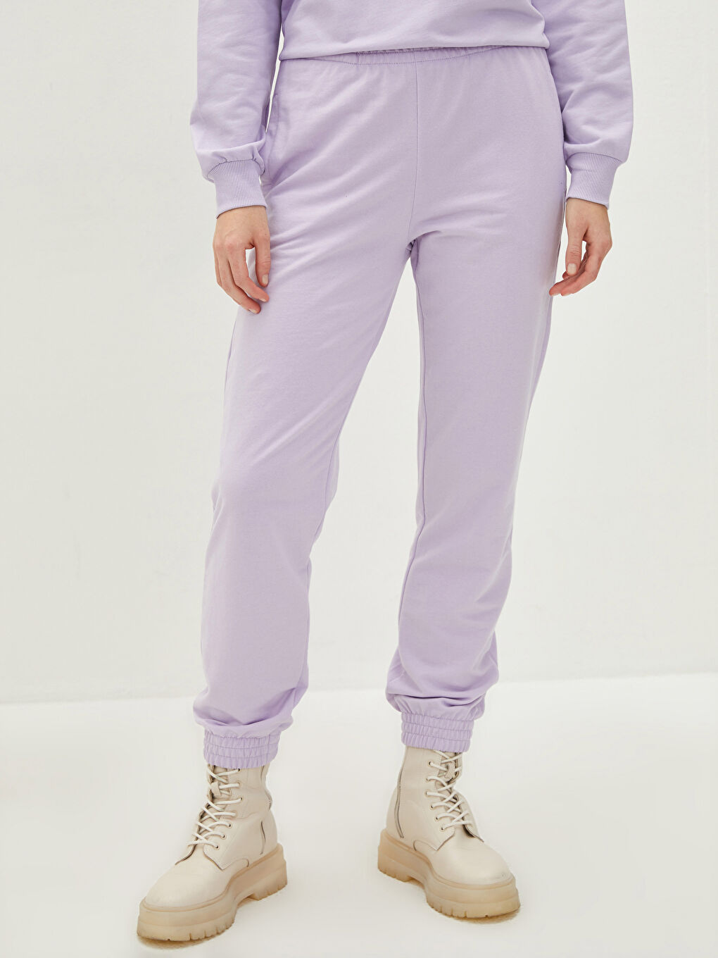 LCW Vision Jogginghose für Damen mit elastischem Bund, regulärer Passform und Taschen -W1IR04Z8-G0W