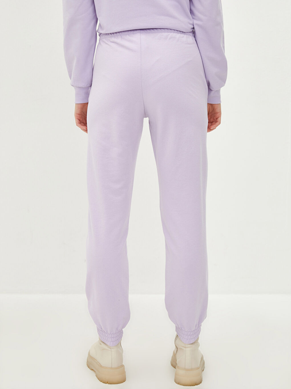 LCW Vision Jogginghose für Damen mit elastischem Bund, regulärer Passform und Taschen -W1IR04Z8-G0W