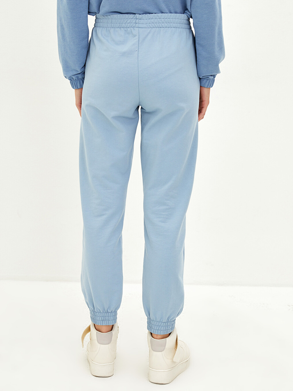 Elastic Waist Regular Pocket Detailed Women's Jogger Sweatpants-4