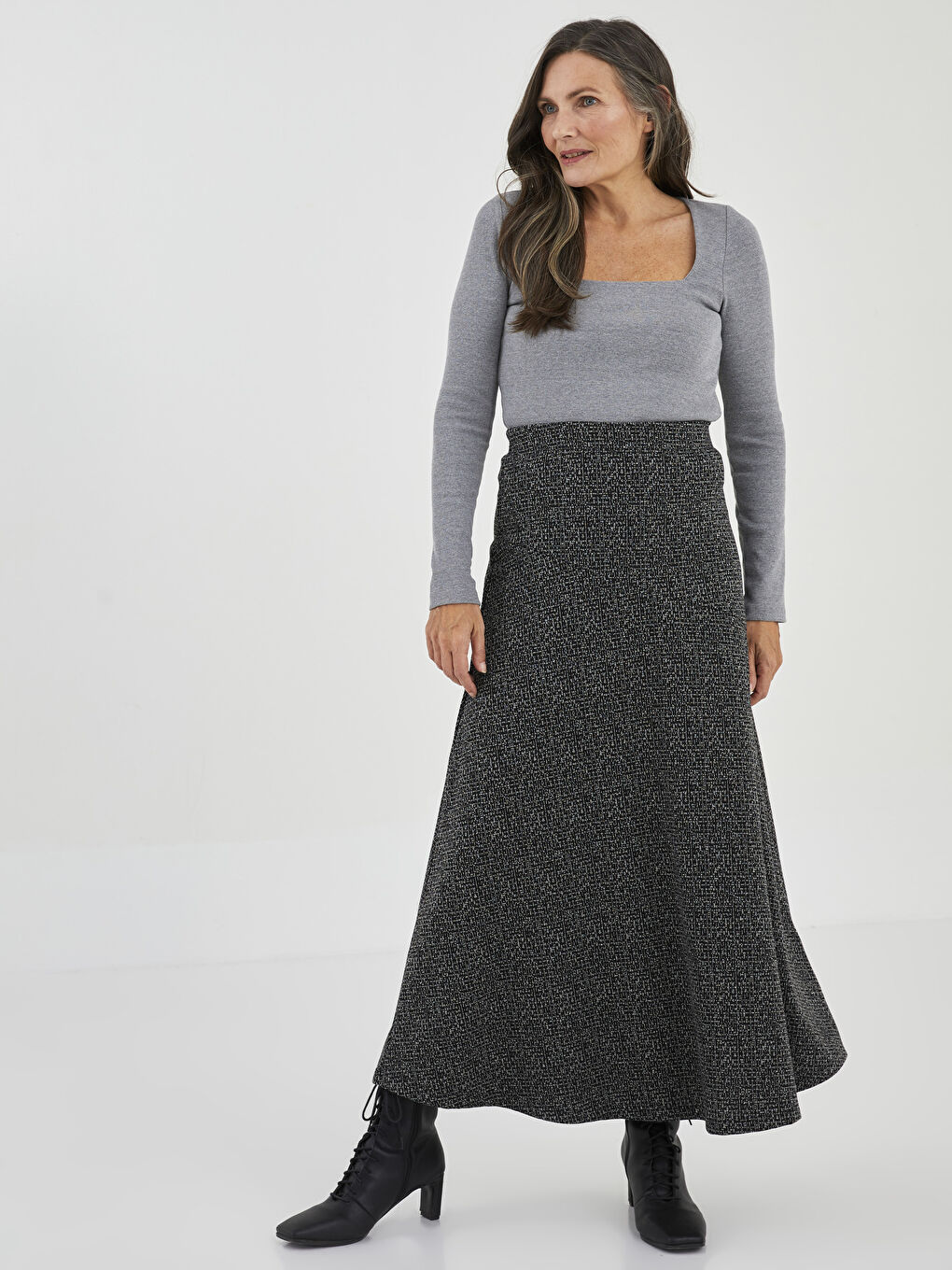 Gri Beli Lastikli Desenli Kadın Kloş Etek