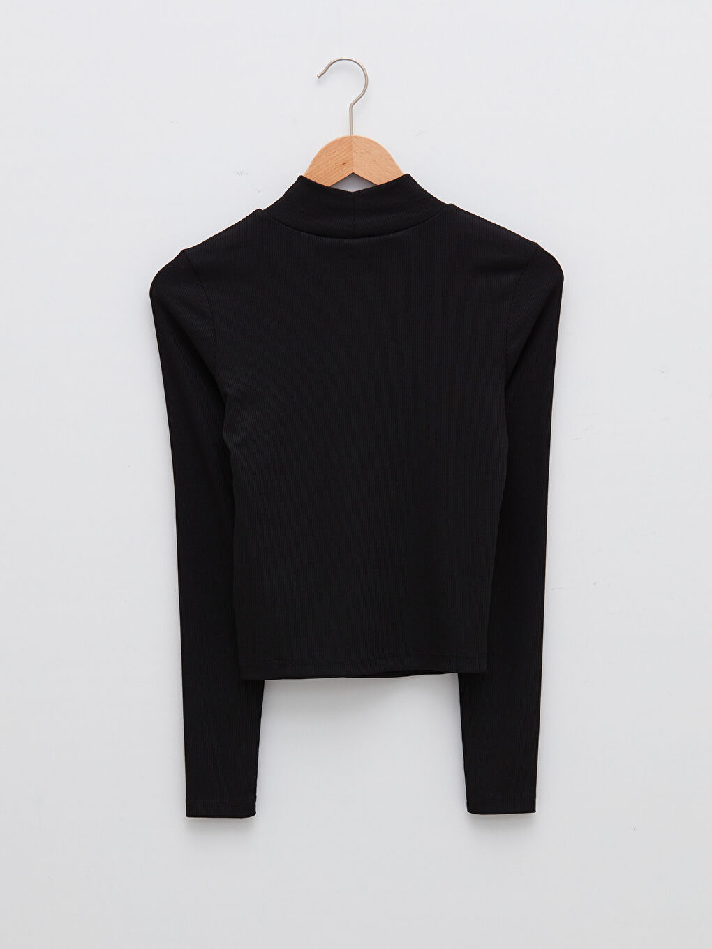 Siyah Dik Yaka Düz Uzun Kollu Kadın Tişört-6