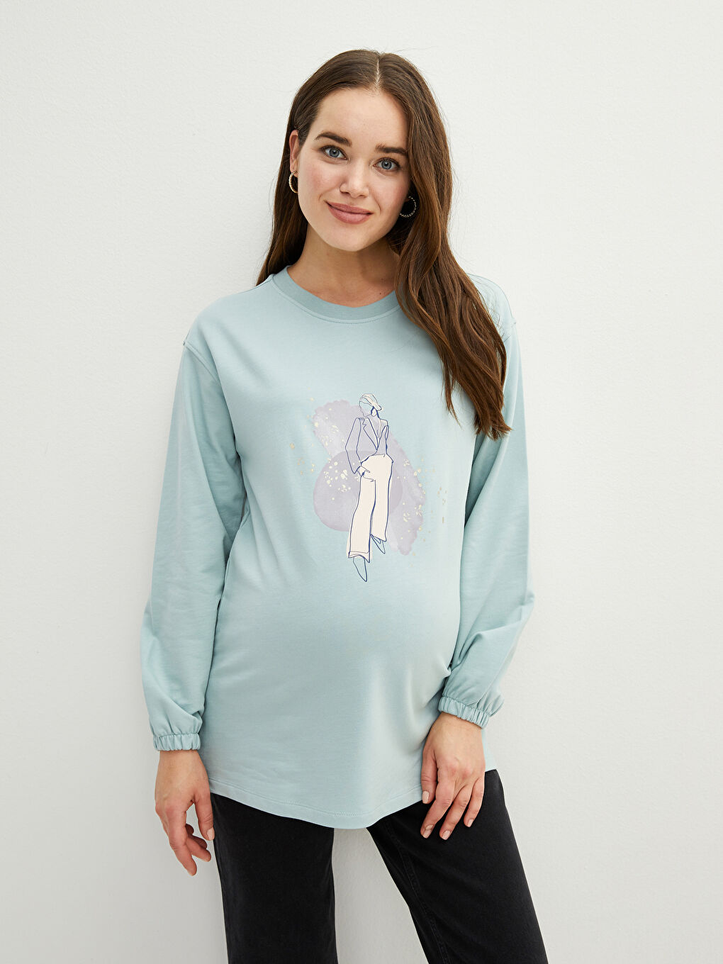 Crew Neck Printed Long Sleeve Maternity Sweatshirt