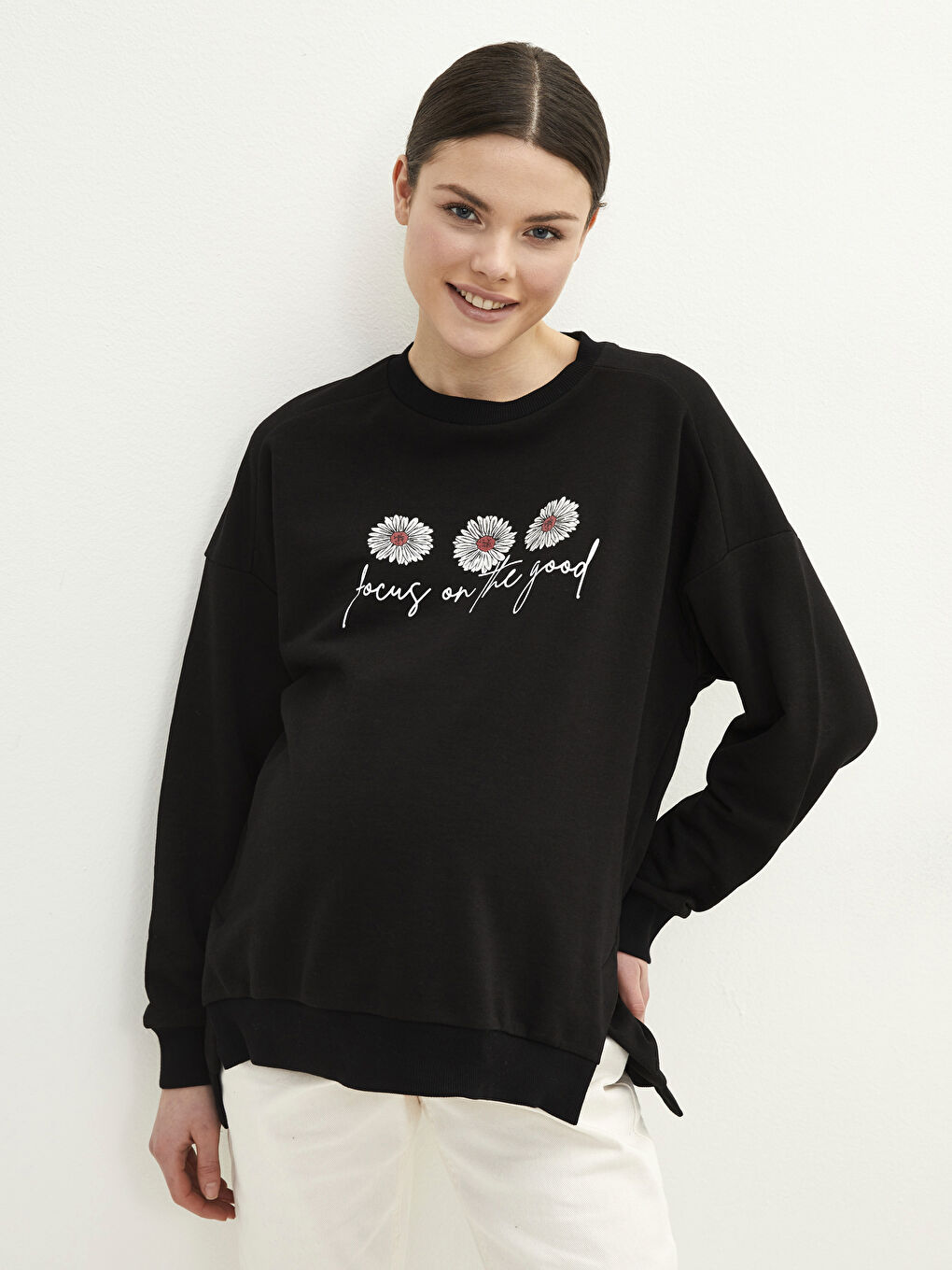 LCWAIKIKI Maternity Yeni Siyah Bisiklet Yaka Baskılı Uzun Kollu Hamile Sweatshirt