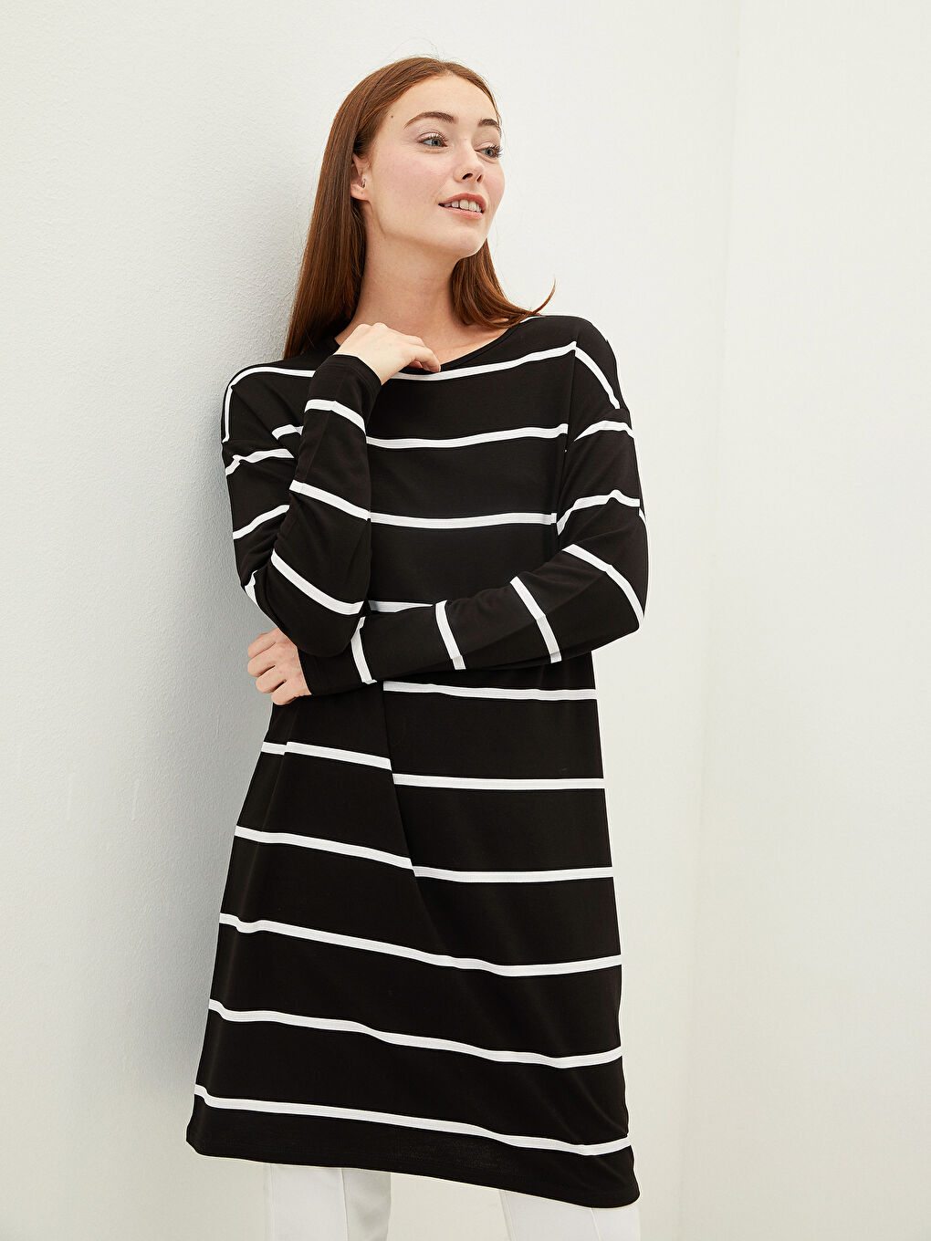 Siyah Bisiklet Yaka Çizgili Uzun Kollu Kadın Sweatshirt Tunik-2