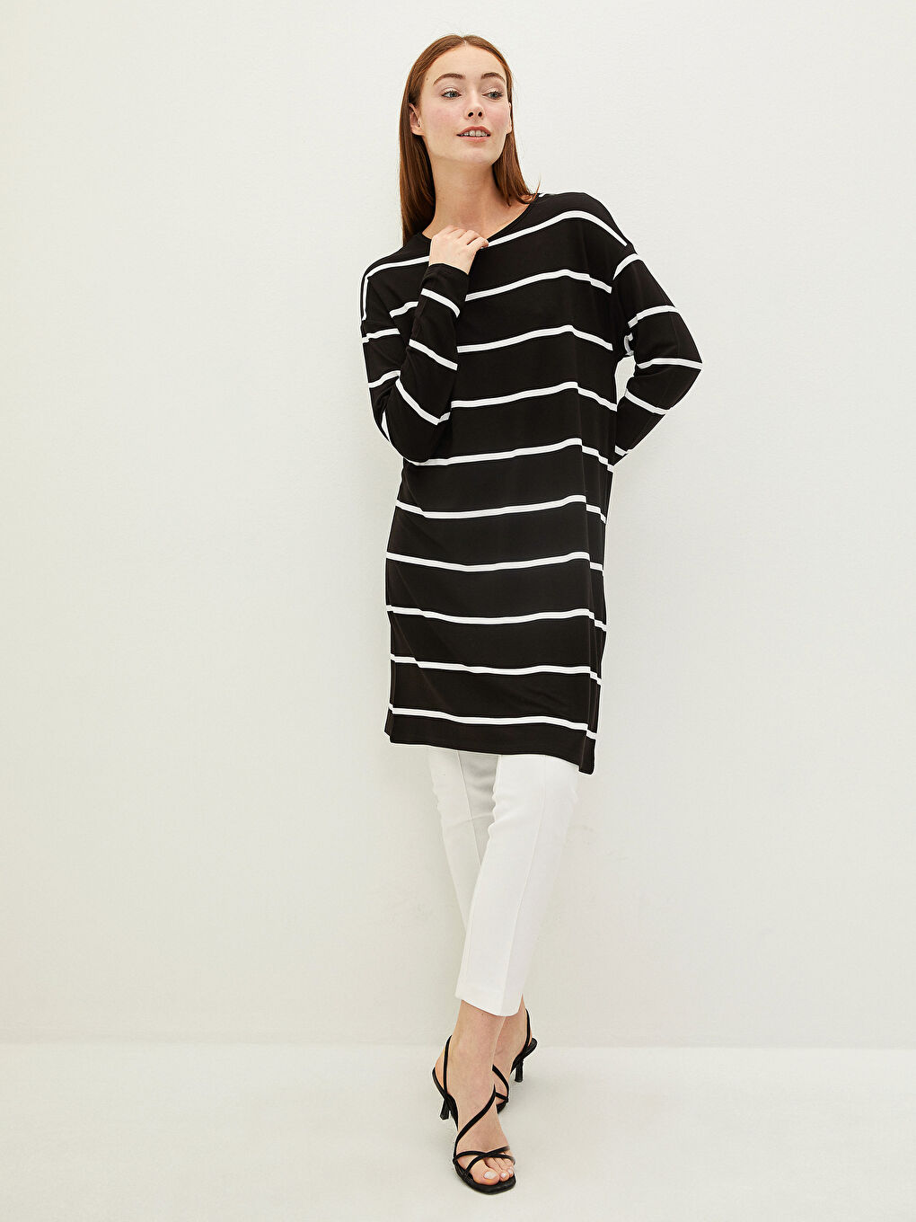 Siyah Bisiklet Yaka Çizgili Uzun Kollu Kadın Sweatshirt Tunik-4