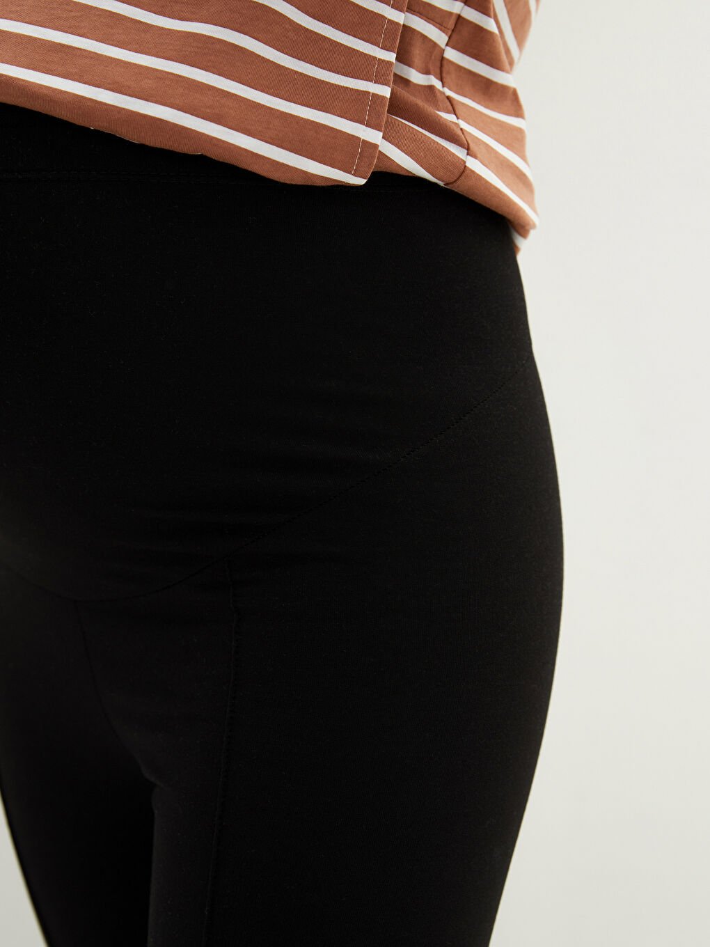 LCWAIKIKI Maternity Belly Panel Plain Maternity Leggings Pants -W1IT63Z8-CVL