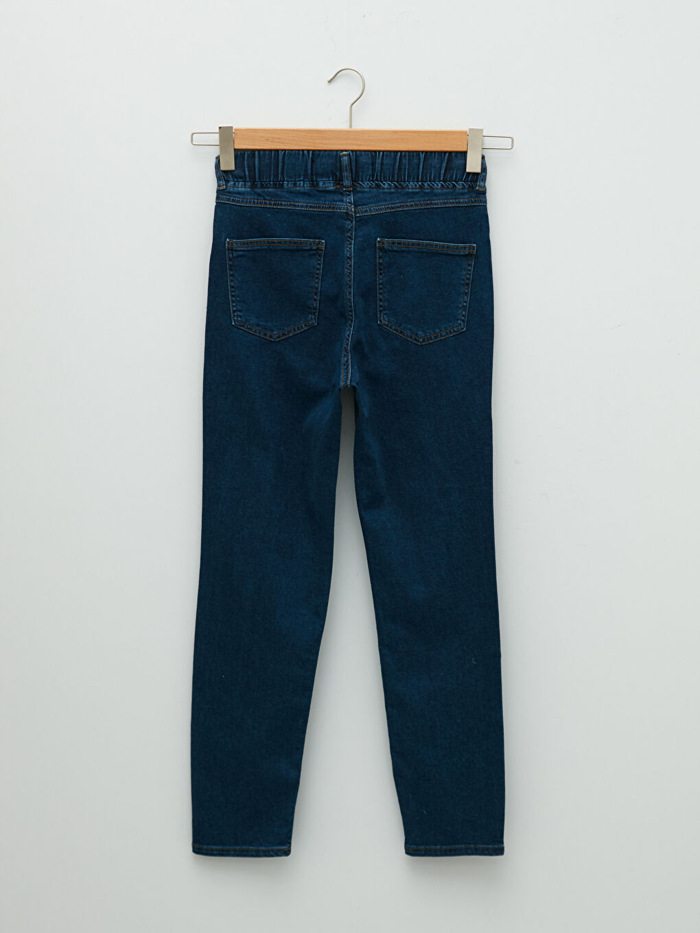 LCW Modest Jeans für Damen mit elastischem Bund, schmaler Quecksilber-Passform, geradem Bein, Taschen und Rodeo-Details -W1IT83Z8-H45