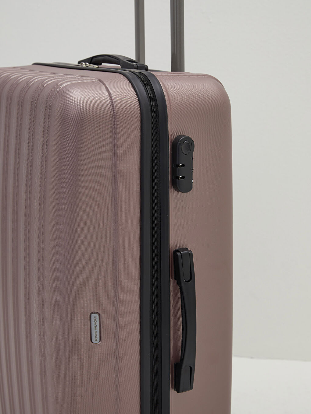 Pembe Orta Boy Çekme Mekanizmalı Valiz-4