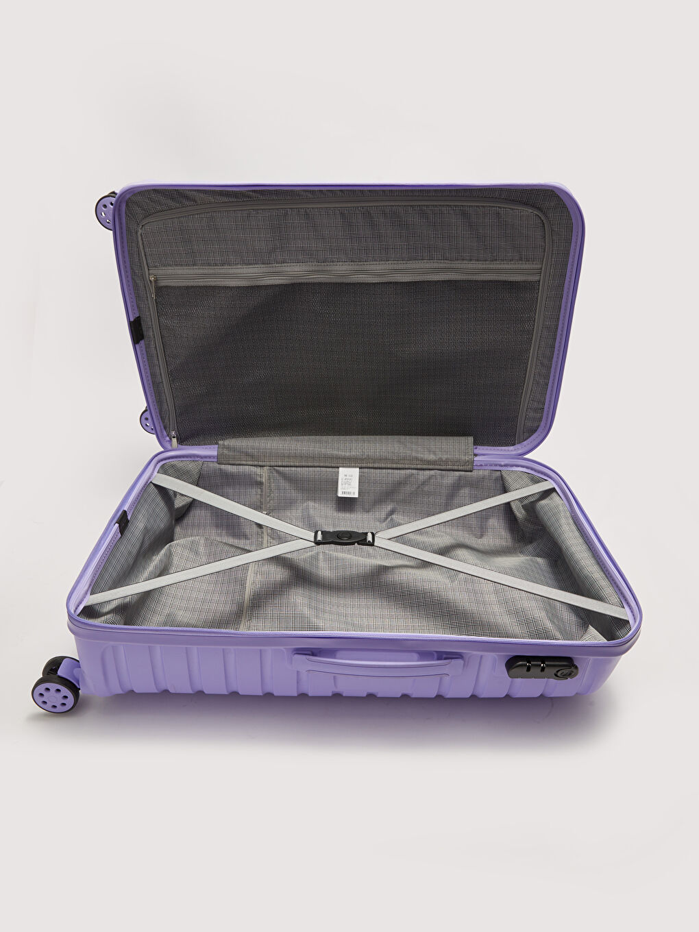 Orta Boy Çekme Mekanizmalı Valiz-3