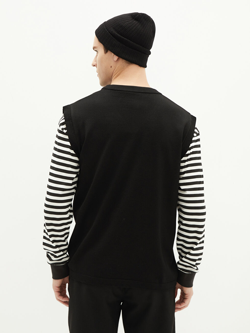 Siyah V Yaka Kolsuz Düz Erkek Süveter-4