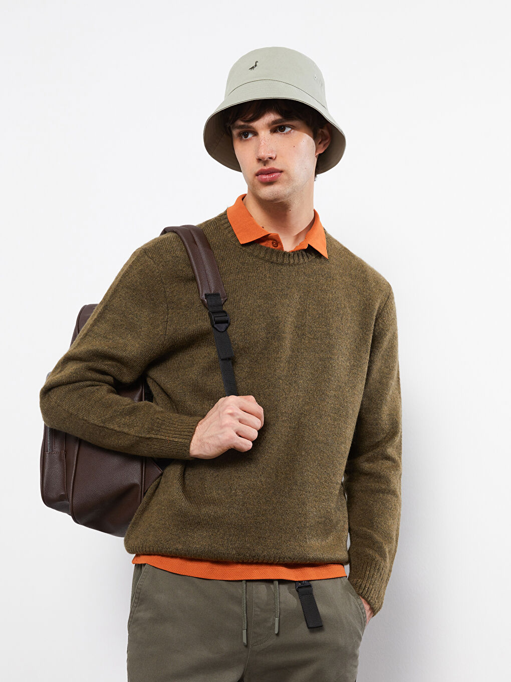 Ерлерге арналған трикотаж ұзын жеңді дөңгелек жағалы жемпір-1