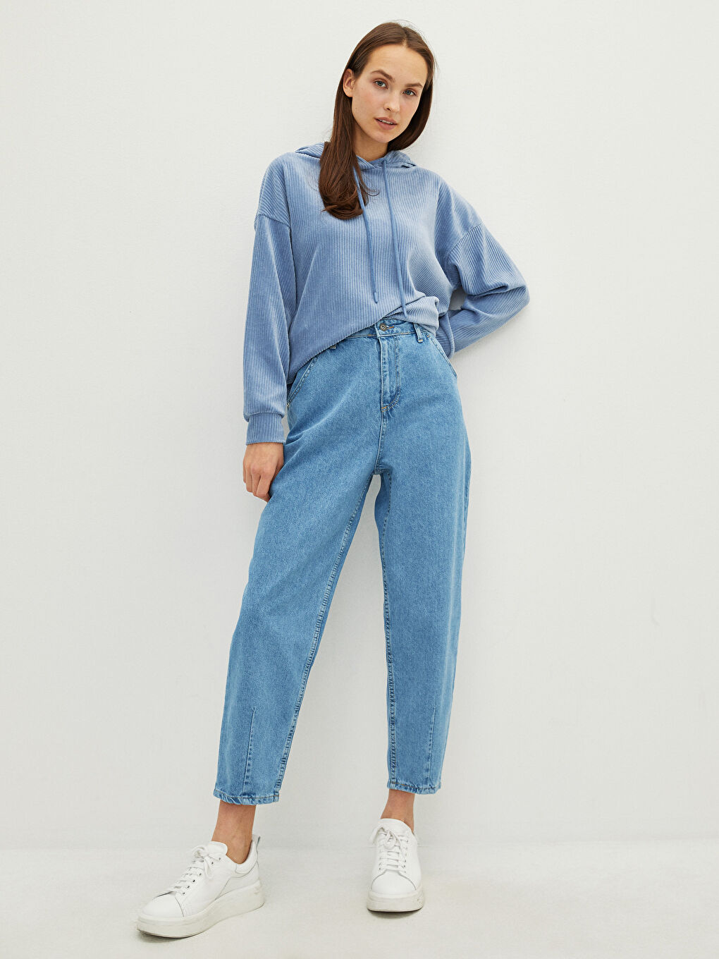 İndigo Yüksek Bel Rahat Kalıp Cep Detaylı Rodeo Kadın Jean Pantolon