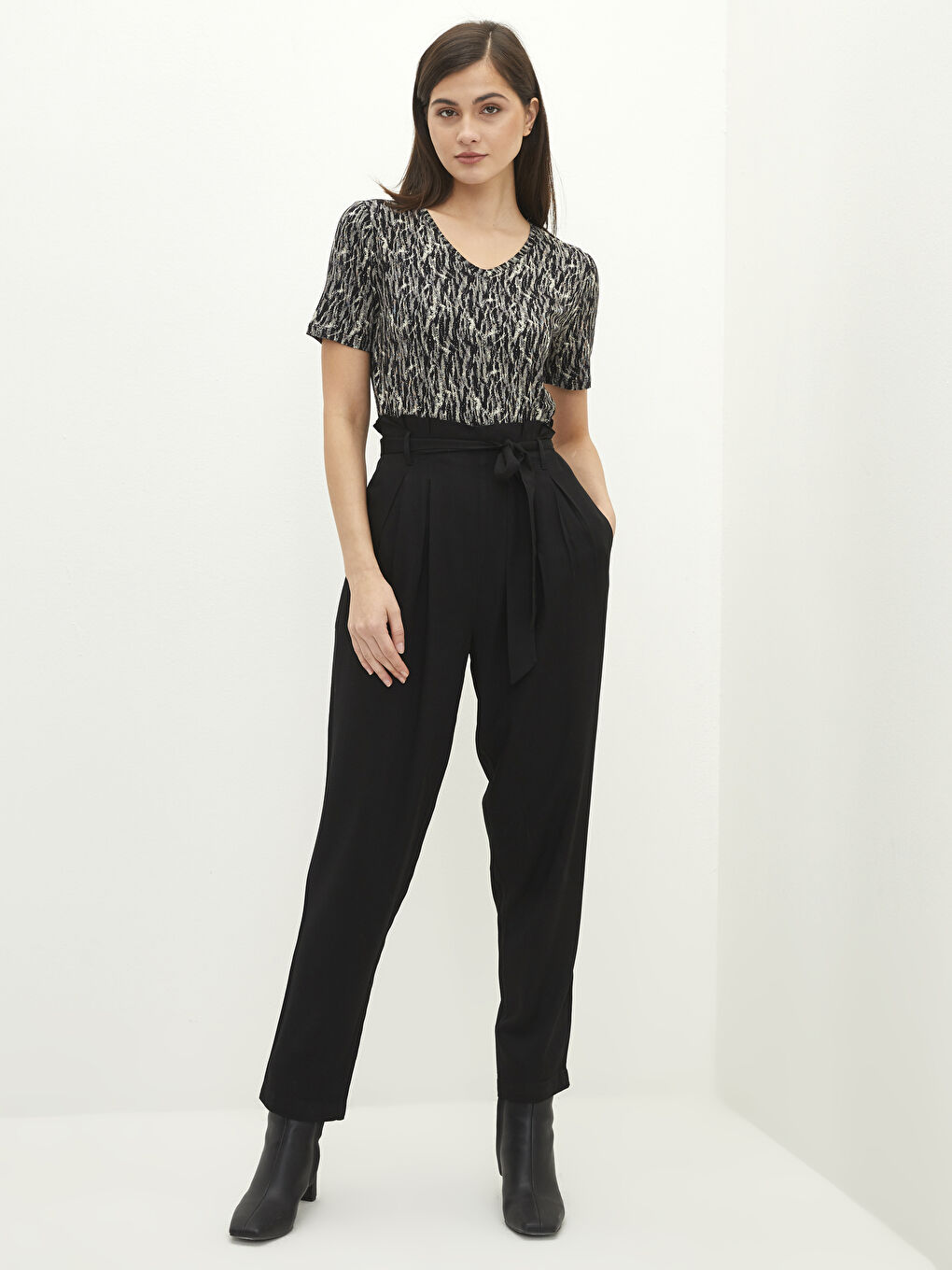 LCWAIKIKI Basic Ženske pantalone sa elastičnim strukom, opuštenog kroja, standardnog kroja -W1IU54Z8-CVL