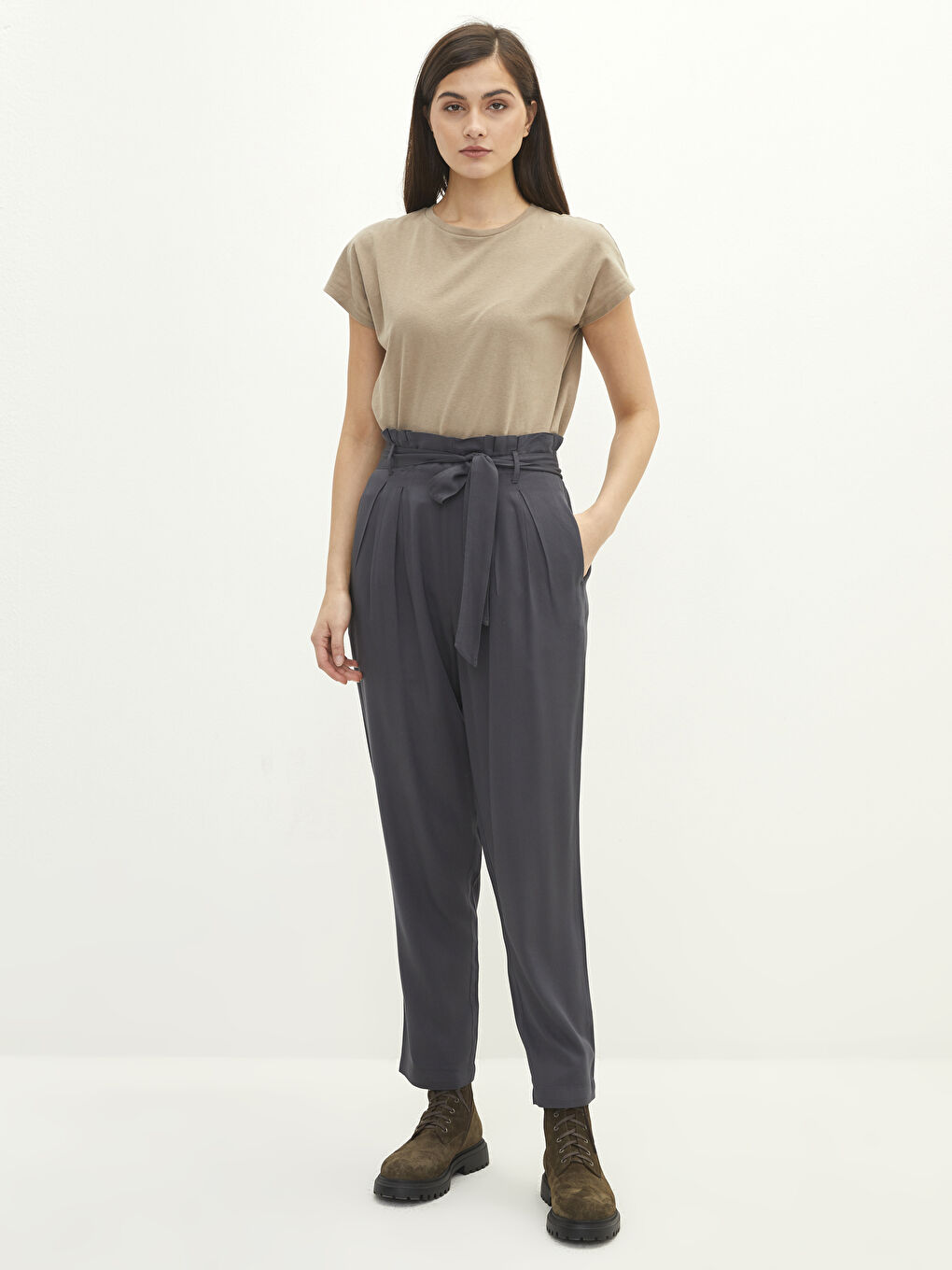 LCWAIKIKI Basic Ženske pantalone sa elastičnim strukom, opuštenog kroja, standardnog kroja -W1IU54Z8-UX9