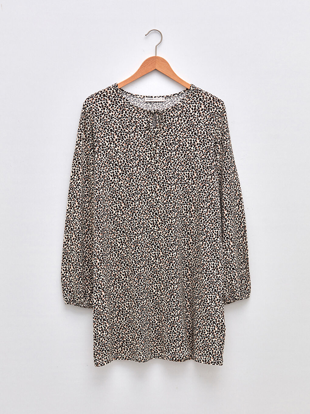 Bej Bağlamalı Yaka Desenli Uzun Kollu Viskon Kadın Tunik-5