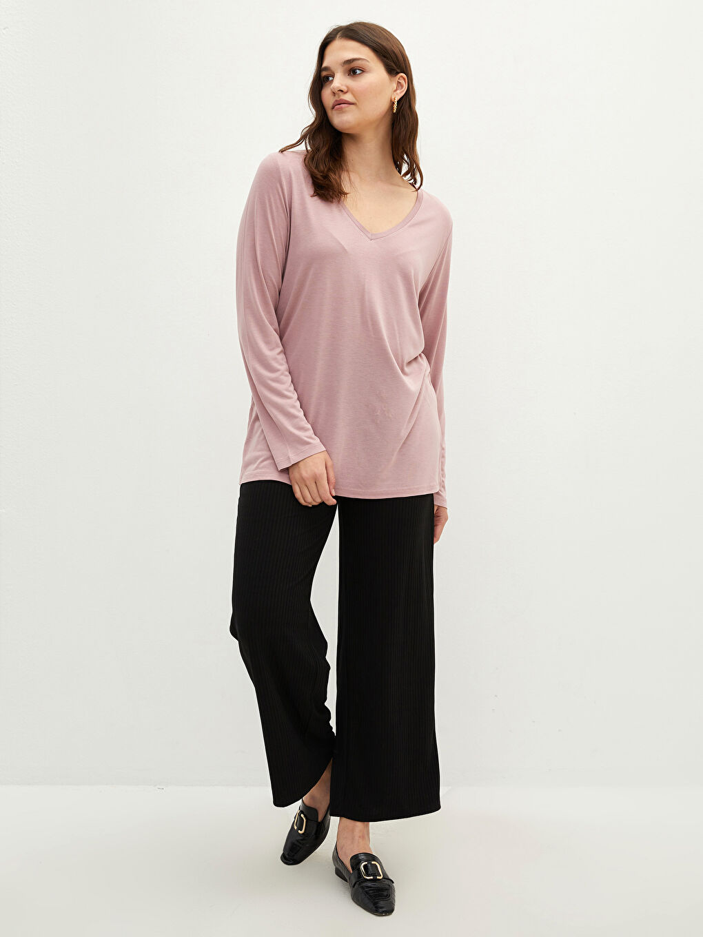 Plus Size V-Neck Straight Long Sleeve Viscose Female T-Shirt-2