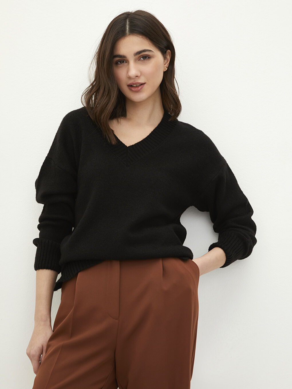 Пуловер с V-образно деколте, изчистен, дълъг ръкав, трико за жени