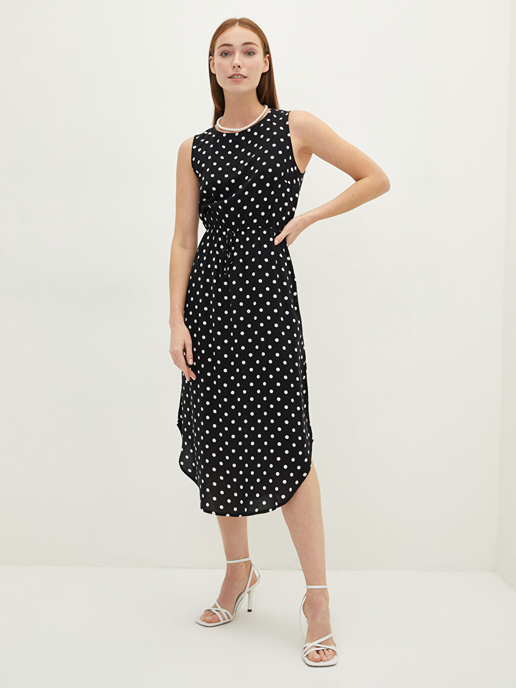 Siyah Bisiklet Yaka Puantiyeli A Kesim Viskon Kadın Elbise