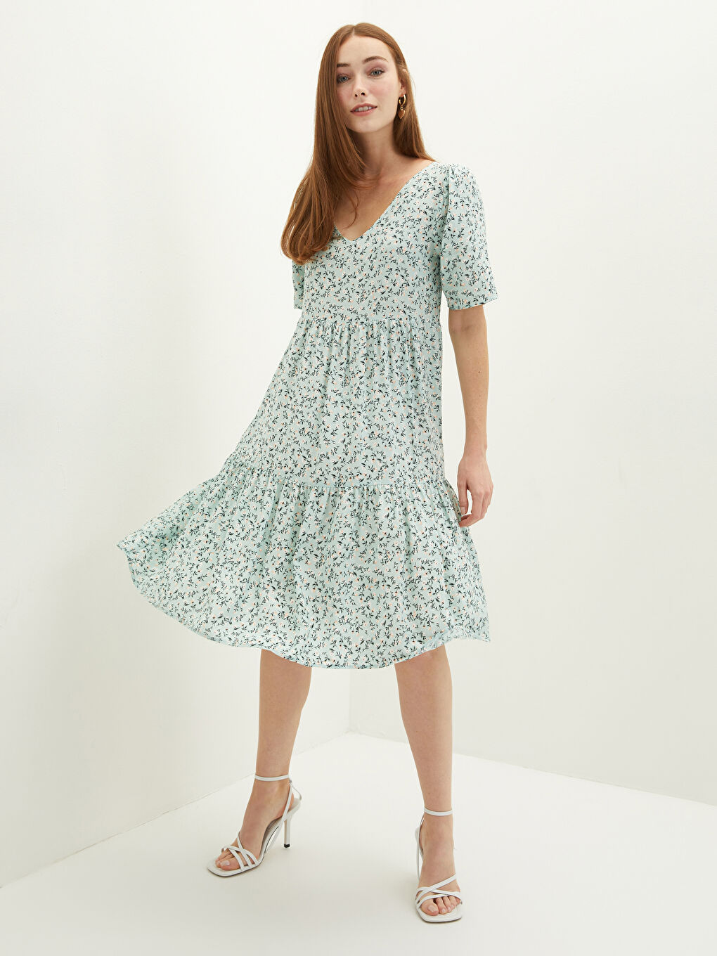 Yeşil V Yaka Çiçekli Kısa Kollu A Kesim Viskon Kadın Elbise-2