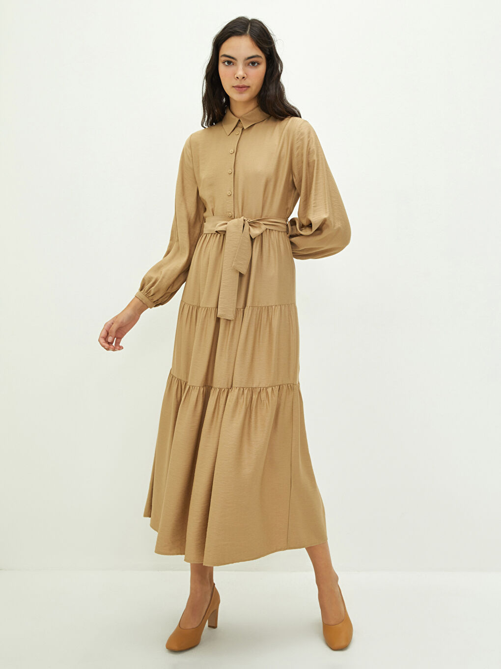 Bej Gömlek Yaka Düz Uzun Kollu Beli Kuşaklı Viskon Kadın Elbise