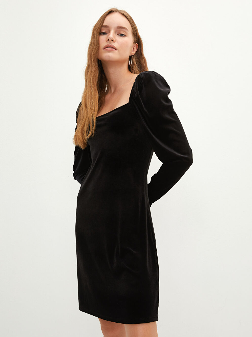 فستان مخمل بياقة مربعة كم طويل مستقيم للسيدات-1