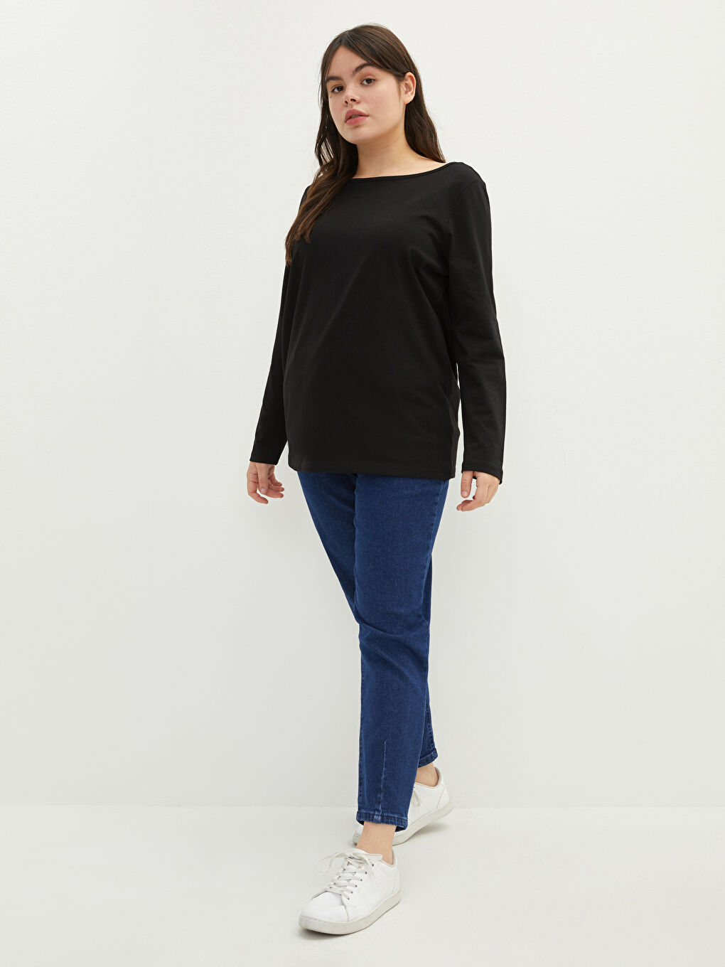 Siyah Büyük Beden Bisiklet Yaka Düz Uzun Kollu Kadın Tişört-2