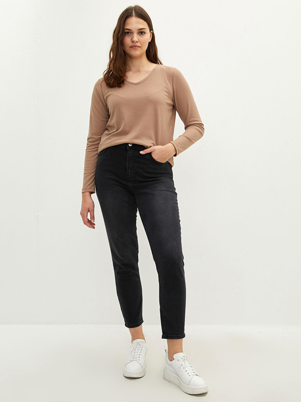 Bej Büyük Beden V Yaka Düz Uzun Kollu Kadın Tişört-3