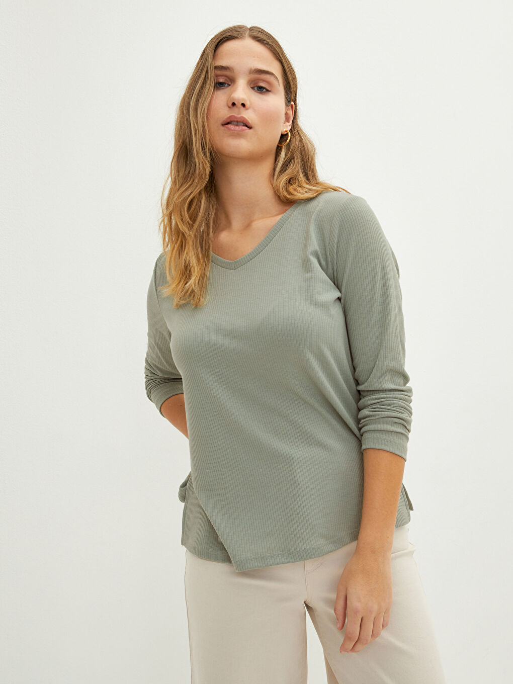 Yeşil Büyük Beden V Yaka Düz Uzun Kollu Kadın Tişört-1