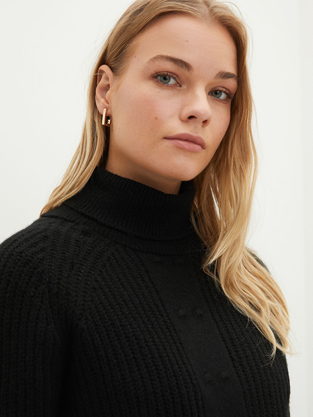 Ženska Trikotažna Rolka Sa Postojećim Dezenom Dugih Rukava-2